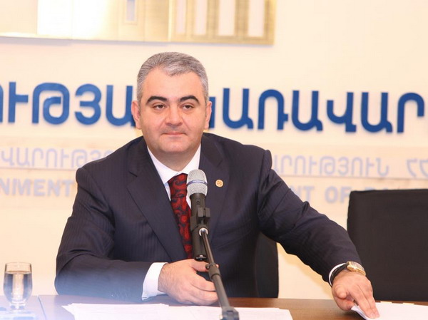 Ինչպիսի «հավուր պատշաճի» պատասխան էր տալու Արման Սահակյանը վարչապետին