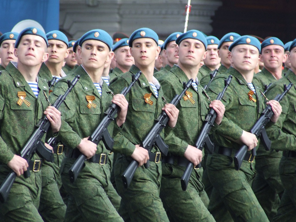 ԱԳՆ պաշտոնյան ռուսական զորքի շքերթի անցկացումը Երևանում «նորմալ պրակտիկա է» համարում