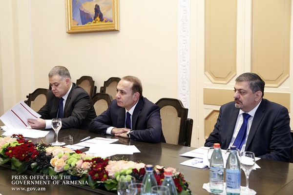 Վարչապետը վատ ընտրության առաջ է. «Ժողովուրդ»
