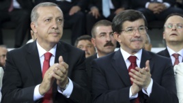 Թուրքիայի վարչապետի հայազգի խորհրդականը սկանդալային հայտարարություններ է անում. «Ազատություն» ռադիոկայան