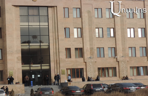 Վատագույն ավանդույթները շարունակվում են