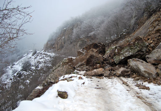 Քարաթափում՝ Գորիս-Տաթև ավտոճանապարհին 