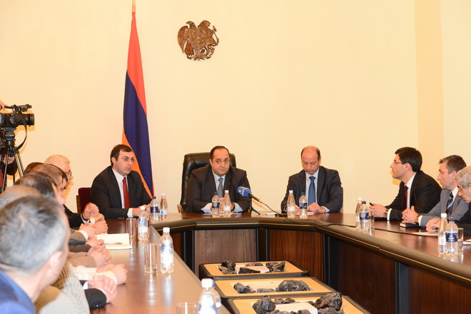 Արդարադատության նախարարն այցելել է Իրավաբանական անձանց պետական ռեգիստրի գործակալություն