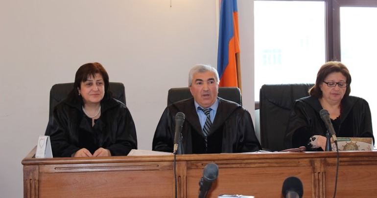 «Իրավունք»-ի դեմ Վերաքննիչ դատարանի վճիռը. թերթը ոչ ոքի չի վիրավորել. pinkarmenia.org