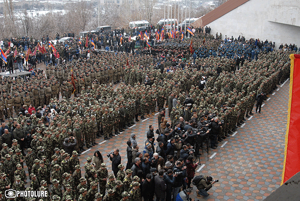 Մարտի 5-ը Վազգեն Սարգսյանի ծննդյան օրն է