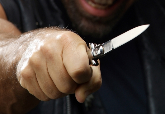 Գյումրիում դանակահարել են հորն ու որդուն. NEWS.am