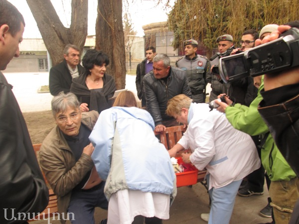 «Նա  դողէրոցքի մեջ ընկավ, երբ ես նրան անմիջապես ճանաչեցի». Հրաչիկ Միրզոյանը՝ իրեն դանակահարողի մասին