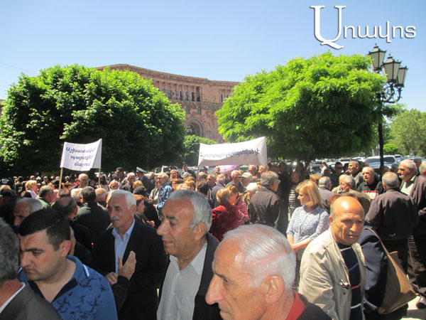 «Հացադուլ, նստադուլ», – նաիրիտցիները բողոքի բոլոր ձեւերին դիմելու են (Տեսանյութ)