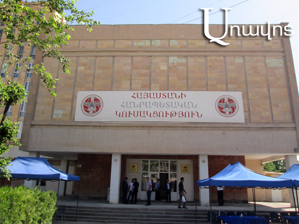 Հաղթեցին իշխանության հովանավորյալները