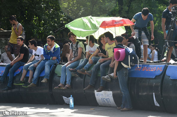 «Վայ, ազիզ ջան, էսի հանրապետականի ամենալավ մարդն ա»