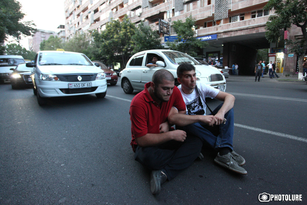 Բողոքի ակցիայի մասնակիցներն այսօր շրջափակելու են Հանրապետության հրապարակ մտնող և դուրս եկող փողոցները