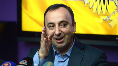 Հրայր Թովմասյանը դեմ է ֆուտբոլի ֆանատների կազմակերպած ակցիաներին. A1plus.am