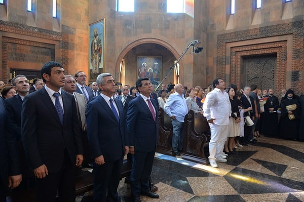 Սերժ Սարգսյանը մասնակցում է Գագիկ Ծառուկյանի կառուցած եկեղեցու օծման արարողությանը