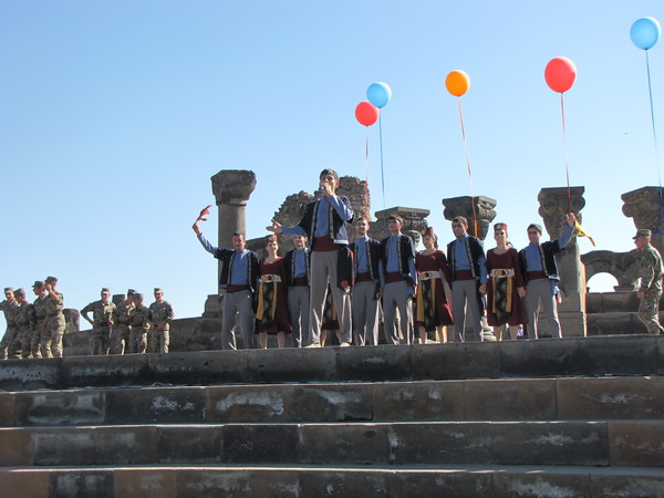 «Զվարթնոց» պատմամշակութային արգելոց-թանգարանում նշվել է ՀՀ անկախության 24-րդ տարեդարձը