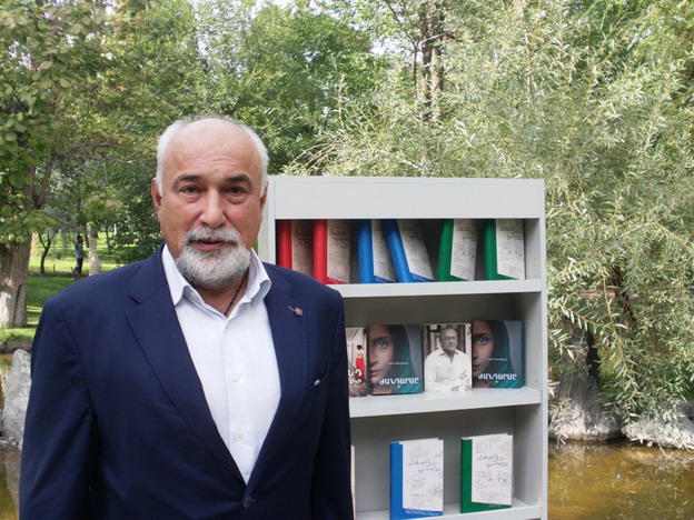 «Շշուկների մատյան» գիրքը թուրքերենով լույս չի տեսնի. հրատարակիչը փախել է Թուրքիայից