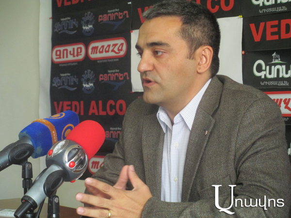 Սուրեն Մանուկյան. «Ռուսները կամա, թե ակամա օգնում են Իսլամական պետությանը»
