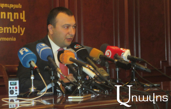 Քոչարյանի հետ որեւիցե կերպ կապ չունի Էլինար Վարդանյանին ու Ստեփան Մարգարյանին ԲՀԿ-ից հեռացնելը