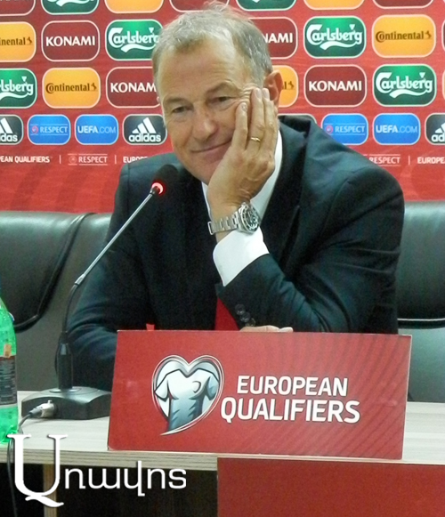 Ալբանիայի հավաքականի գլխավոր մարզիչը պարգեւատրվել է «Ազգի Պատիվ» մեդալով