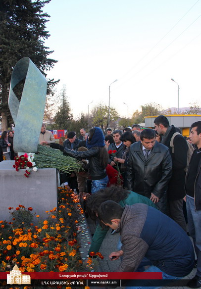 Ֆրանսիայի հետ համերաշխության լռության րոպե՝ Արցախում