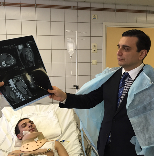 ՀՀ առողջապահության նախարարն այցելել է Մոսկվայում բուժում ստացող տուժածին