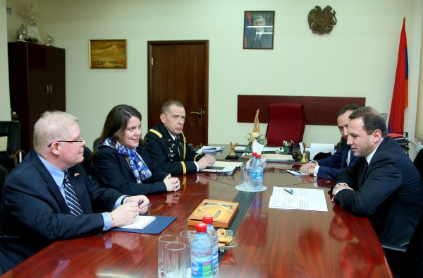 Դավիթ Տոնոյանն ընդունել է Նատաշա Ֆրանչեսկիին եւ Քլարկ Փրայսին