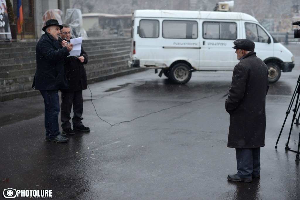 Paruyr Hayrikyan makes exclusive announcements on Freedom Sqaure