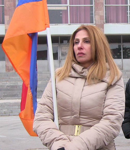 Փոստանջյանը՝ Շուշան Պետրոսյանին. «Հանրային դեմք ես, դրան պետք է պատրաստ լինես»