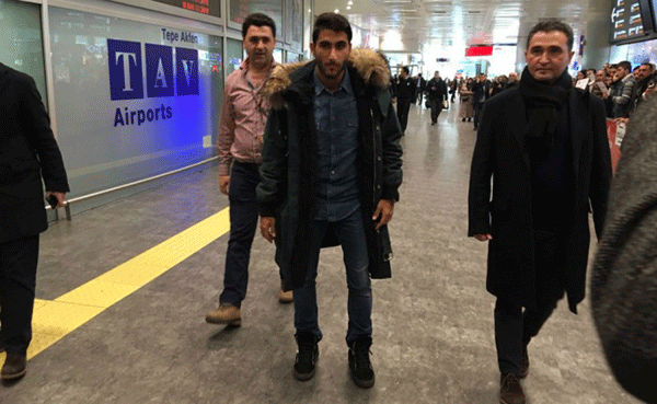 Արազ Օզբիլիսը ժամանել է Ստամբուլ. sport.times.am (Տեսանյութ)