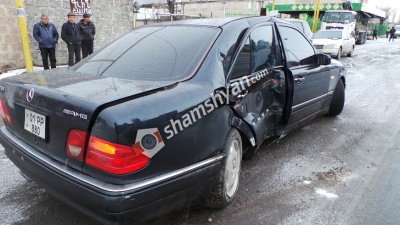 Արտակարգ իրավիճակ Երևան-Աշտարակ ճանապարհին. մի քանի կիլոմետրանոց մերկասառույցի պատճառով տեղի են ունեցել 2 տասնյակից ավելի ավտովթարներ. shamshyan.com