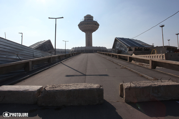 «Լուսավոր Հայաստանը» դիմում է իրավասու մարմիններին՝ «Զվարթնոց» օդանավակայանի բարձրահարկ շենքի ապամոնտաժումը թույլ չտալու համար