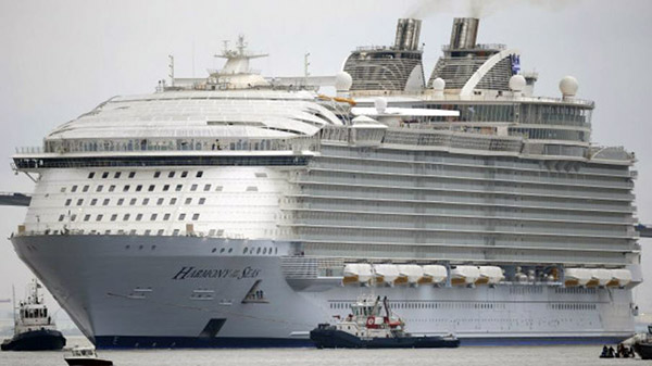 Աշխարհի ամենամեծ ճանապարհորդական նավը դուրս է գալիս ճանապարհորդության (ֆոտոշարք). BBC