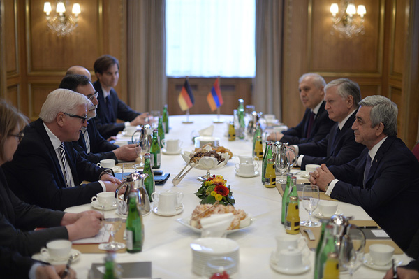 Նախագահ Սերժ Սարգսյանը հանդիպում է ունեցել ԳԴՀ արտաքին գործերի նախարար Ֆրանկ-Վալտեր Շտայնմայերի հետ
