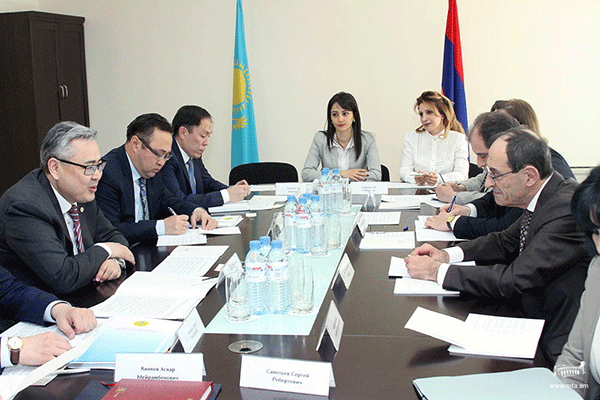 Քաղաքական խորհրդատվություններ Հայաստանի և Ղազախստանի ԱԳ նախարարությունների միջև