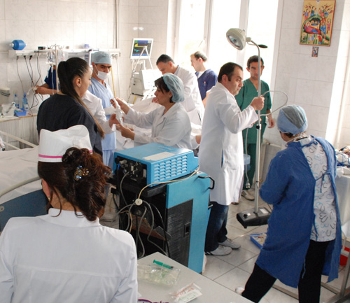 Մոտ 70 առաջատար մասնագետներ և բուժաշխատողներ են գործուղվել Սյունիքի մարզի և Լեռնային Ղարաբաղի հիվանդանոցներ