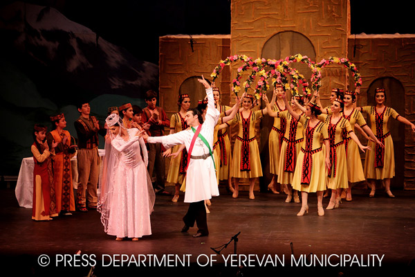 Արմեն Տիգրանյանի անվան երաժշտական դպրոցի սաները մեկամսյա հյուրախաղերից հետո Երևանում են