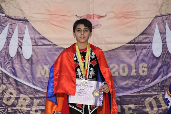 10-ամյա Գարիկ Պետրոսյանը` XIII Համաշխարհային պարային օլիմպիադայի հաղթող