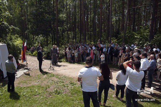 Հայոց ցեղասպանության 101-րդ տարելիցին նվիրված խաչքարի բացում Լեհաստանի Պոլանուվ քաղաքում