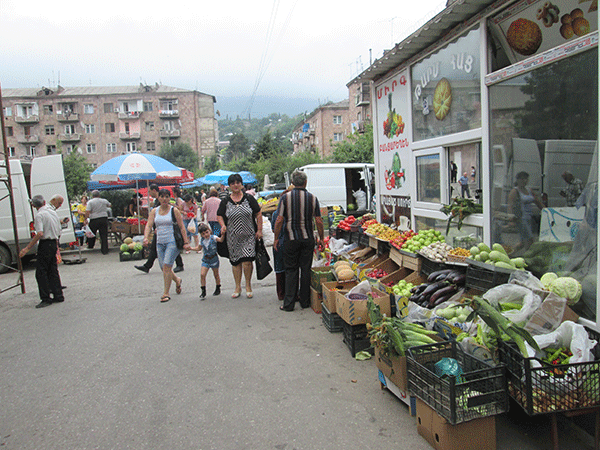 Իջեւանն ազատվել է փողոցային առեւտրից