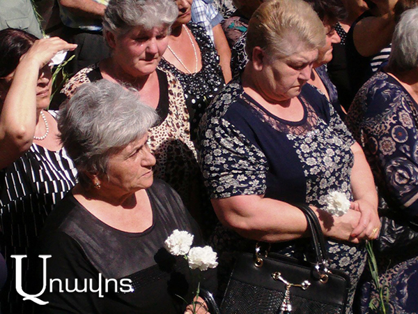 24 տարի` սպասման մեջ. անհայտ կորածների հարազատները «Եռաբլուրում» էին. (ֆոտոշարք)