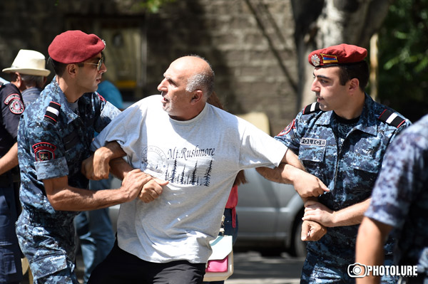 Հելսինկյան Քաղաքացիական Ասամբլեայի Վանաձորի գրասենյակը դատապարտում է ՀՀ Ոստիկանության կողմից դրսևորվող լայնածավալ բռնությունները և ապօրինությունները