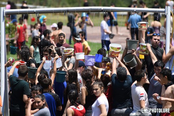 Residents of Yerevan celebrate Vardavar water festival
