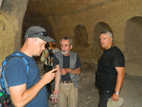 Ռուս քարանձավագետները ծանոթացան Քաշաթաղի տարածքի քարանձավ-հուշարձաններին