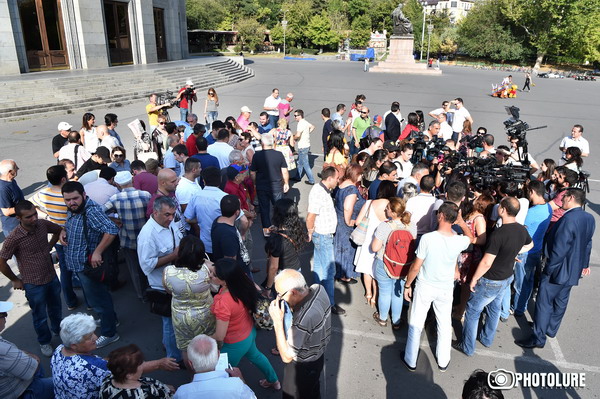 A rally initiated by the Armenian media representatives with slogan 'For the Freedom of Speech' took place on Freedom Square