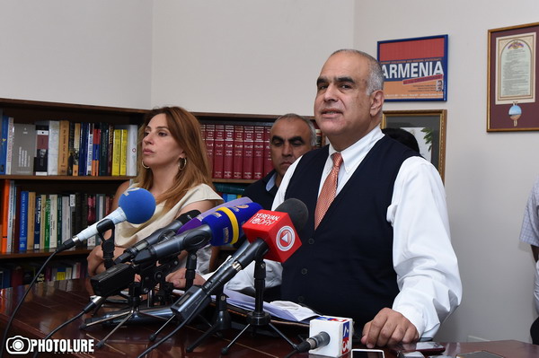 Raffi K. Hovhannisyan and Zaruhi Postanjyan gave a press conference
