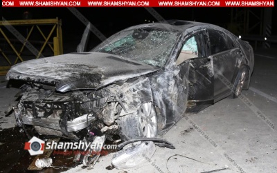 Ընտանիքի անդամները Mercedes C 500-ով հարսանիքից վերադառնալուց ենթարկվել են խոշոր վթարի. shamshyan.com