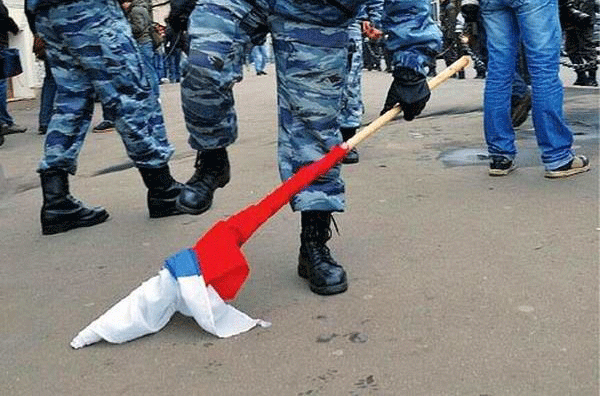 Ռուսաստանի դրոշը պատռել են Ռիոյի օլիմպիական ավանում