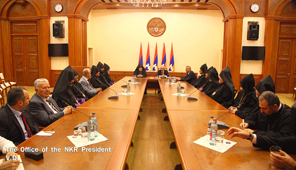 Բակո Սահակյանը ընդունել է Ամենայն Հայոց կաթողիկոս Գարեգին Երկրորդին