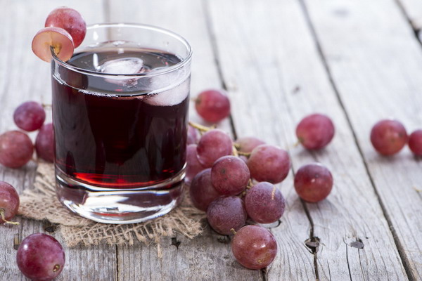 Chilled Red Grape Juice with fresh fruits
