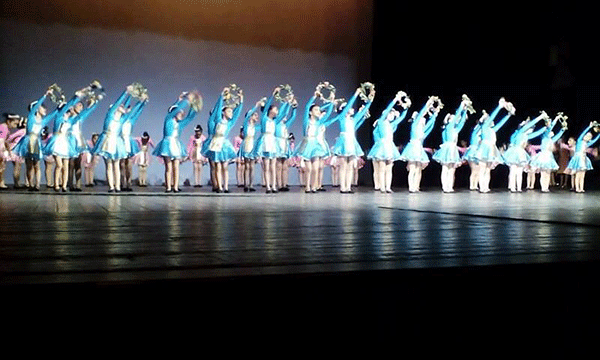Առաջին անգամ անցկացվել է Վանուշ Խանամիրյանի անվան հայկական ժողովրդական պարերի մրցույթ-փառատոն