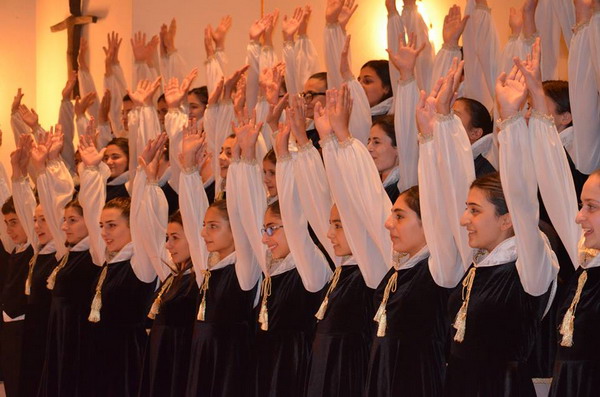 «Հայաստանի փոքրիկ երգիչներ» երգչախմբի փայլուն համերգները Եվրոպայում՝ նվիրված ՀՀ անկախության 25-ամյակին